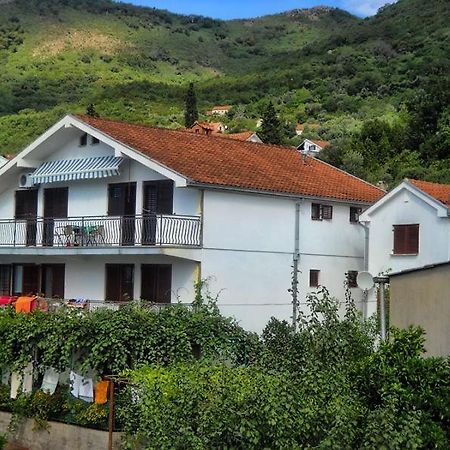 Hotel Vila Umicevic Bijela Zewnętrze zdjęcie