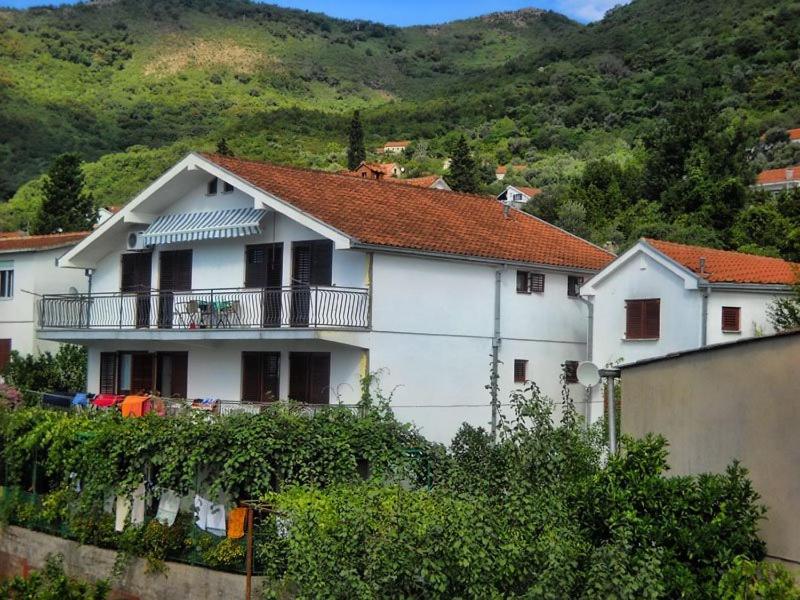 Hotel Vila Umicevic Bijela Zewnętrze zdjęcie